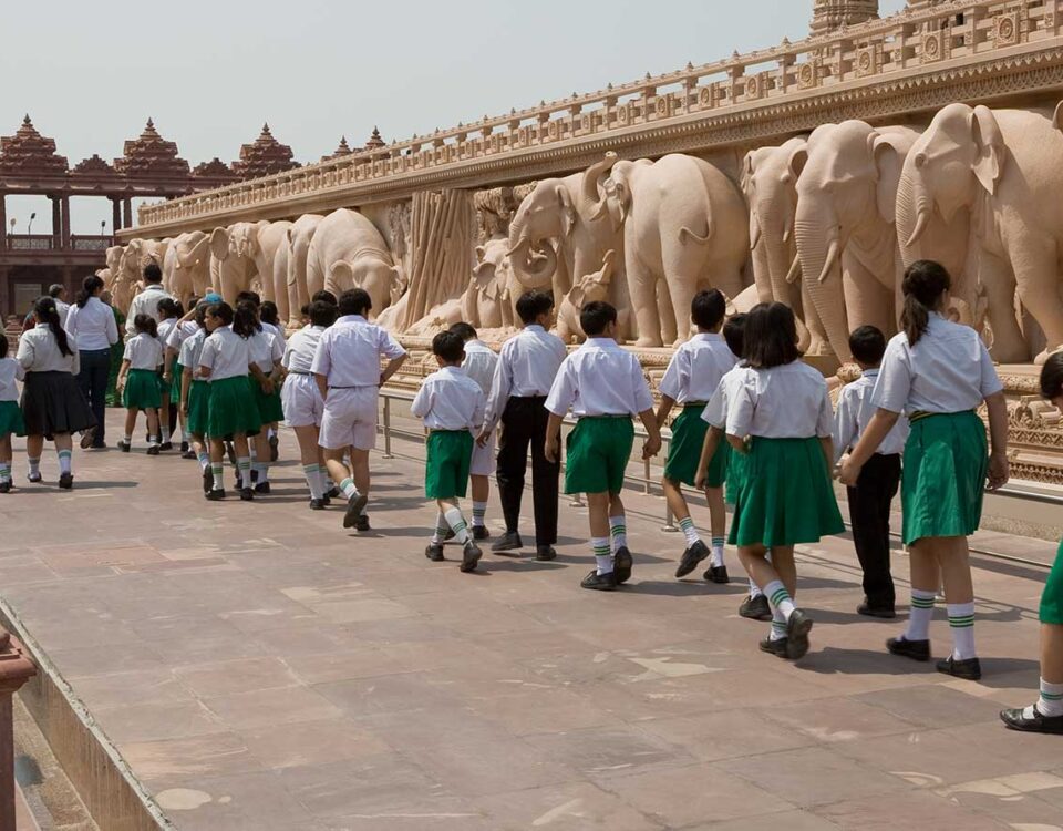 Are there discounts for school group bookings