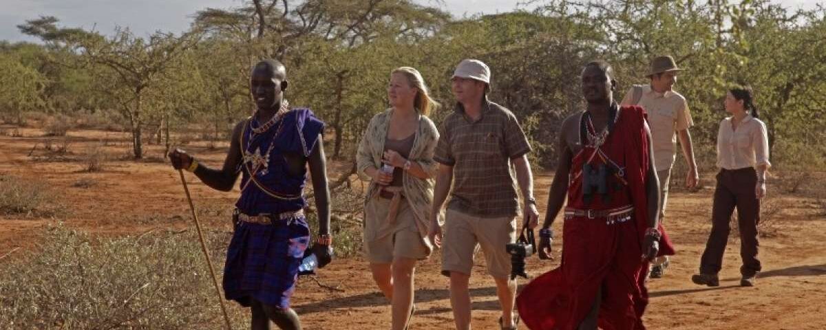 What Clothing is Best for Safari Weather?