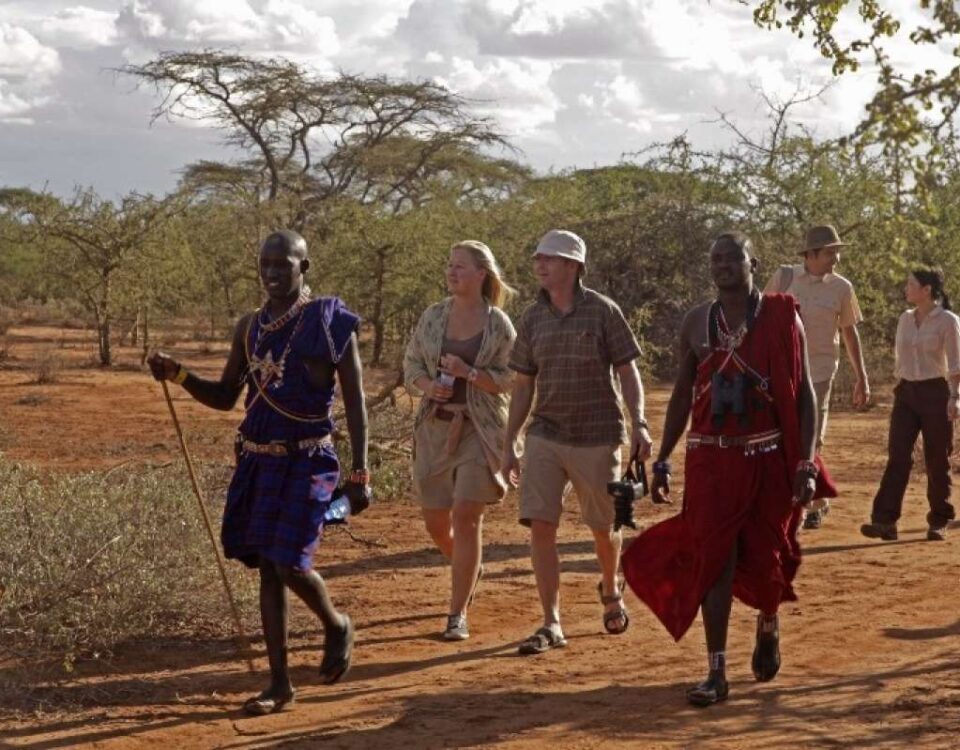 What Clothing is Best for Safari Weather?